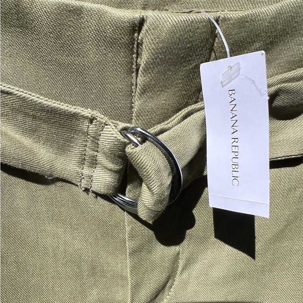 Banana Republic green linen pants - Picture 5 of 9